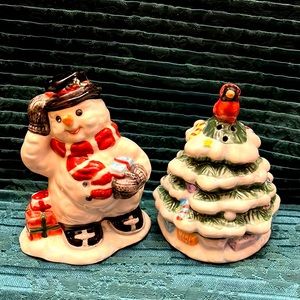 Omnibus by Fitz & Floyd Snowman & tree Salt/Pepper shakers